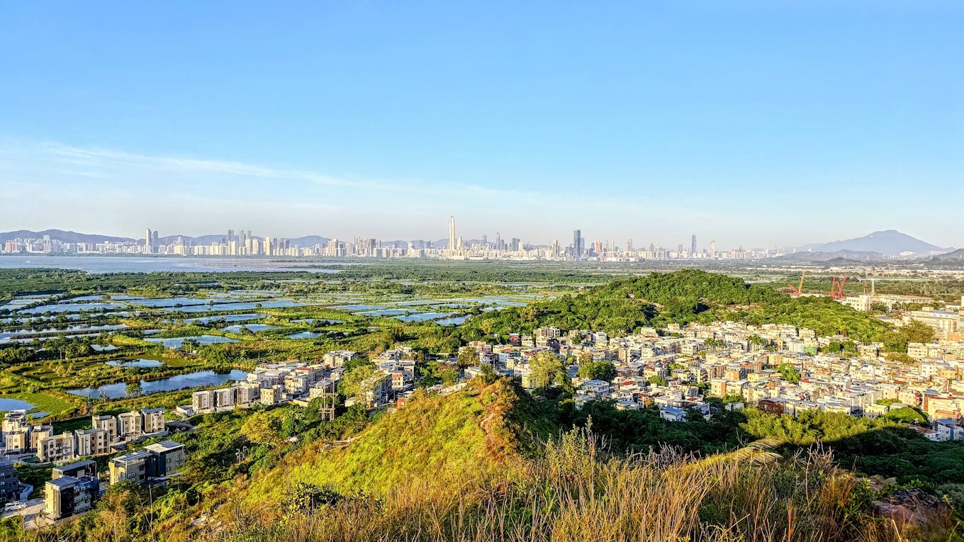 25042 A view of Shenzhen from Yuen Long, HK